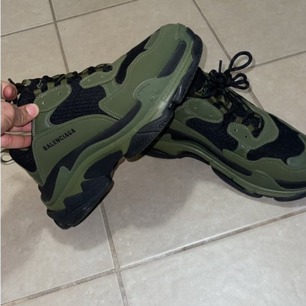Balenciaga triple a only worn once - Picture 2 of 5